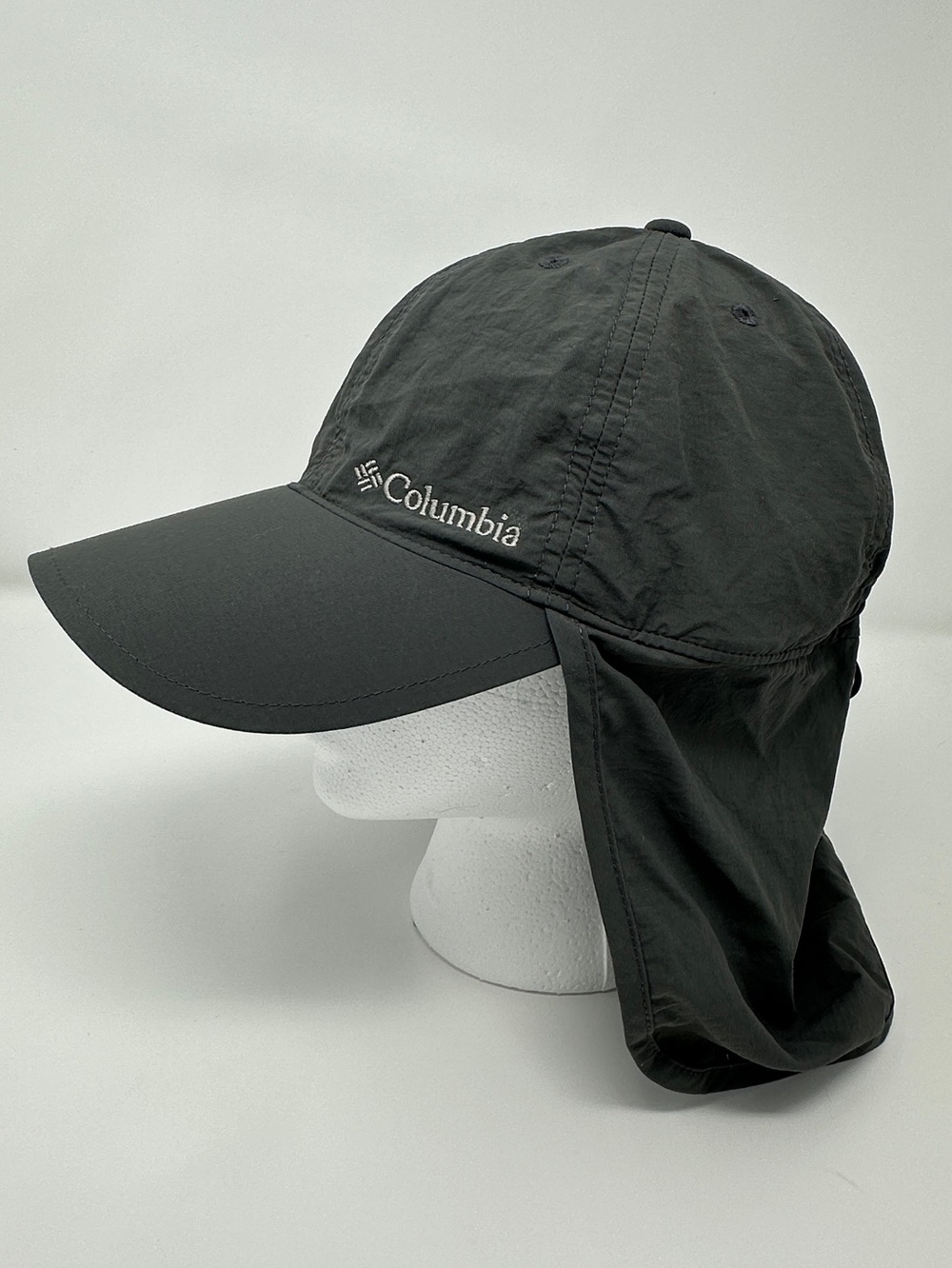 Columbia dark gray Sun Hat with Neck Drape